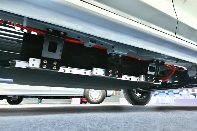 20251029211137952563239