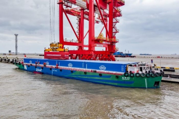 202511081003441588786825