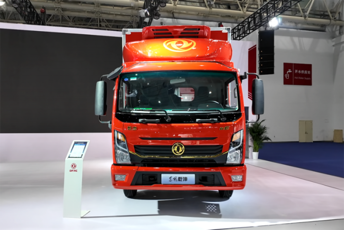 20251113220743299928000